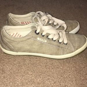 Taos khaki tennis shoes